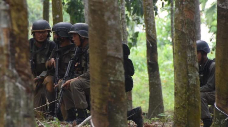 Personel Bintara Remaja Angkatan 46 Sat Brimob Polda Riau Ikuti Latihan Berganda