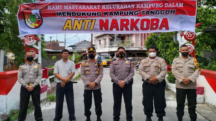 Antisipasi Peredaran Narkoba, Polsek Senapelan Lakukan Patroli Dialogis di Kampung Tangguh Bersih Narkoba