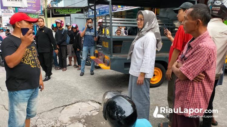 Respon Cepat, Kapolsek Payung Sekaki Amankan Jambret di Jalan Durian