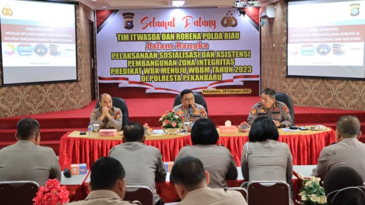 Menuju Predikat WBBM 2023, Polresta Pekanbaru Gelar Kegiatan Sosialisasi dan Asistensi Bersama Tim Polda Riau